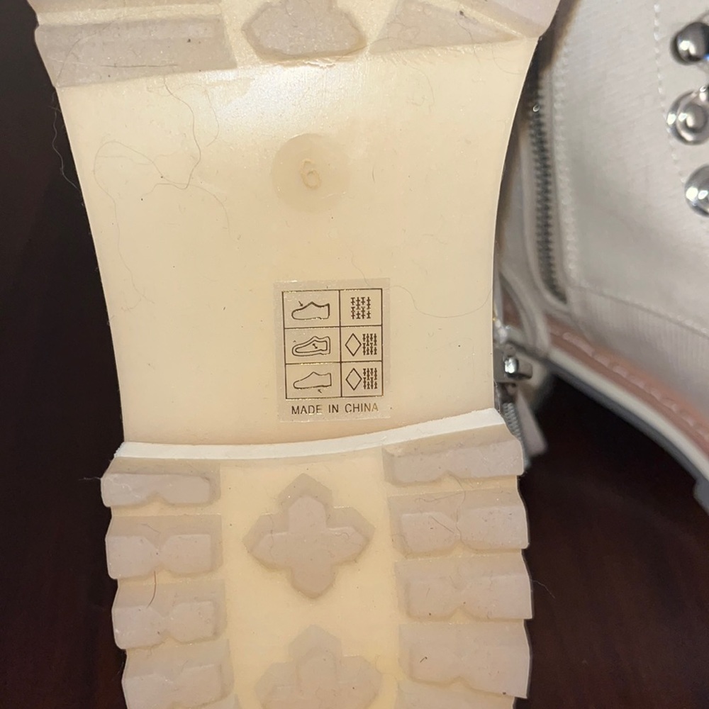 Brand New Oasis Society Beige Boots View 3